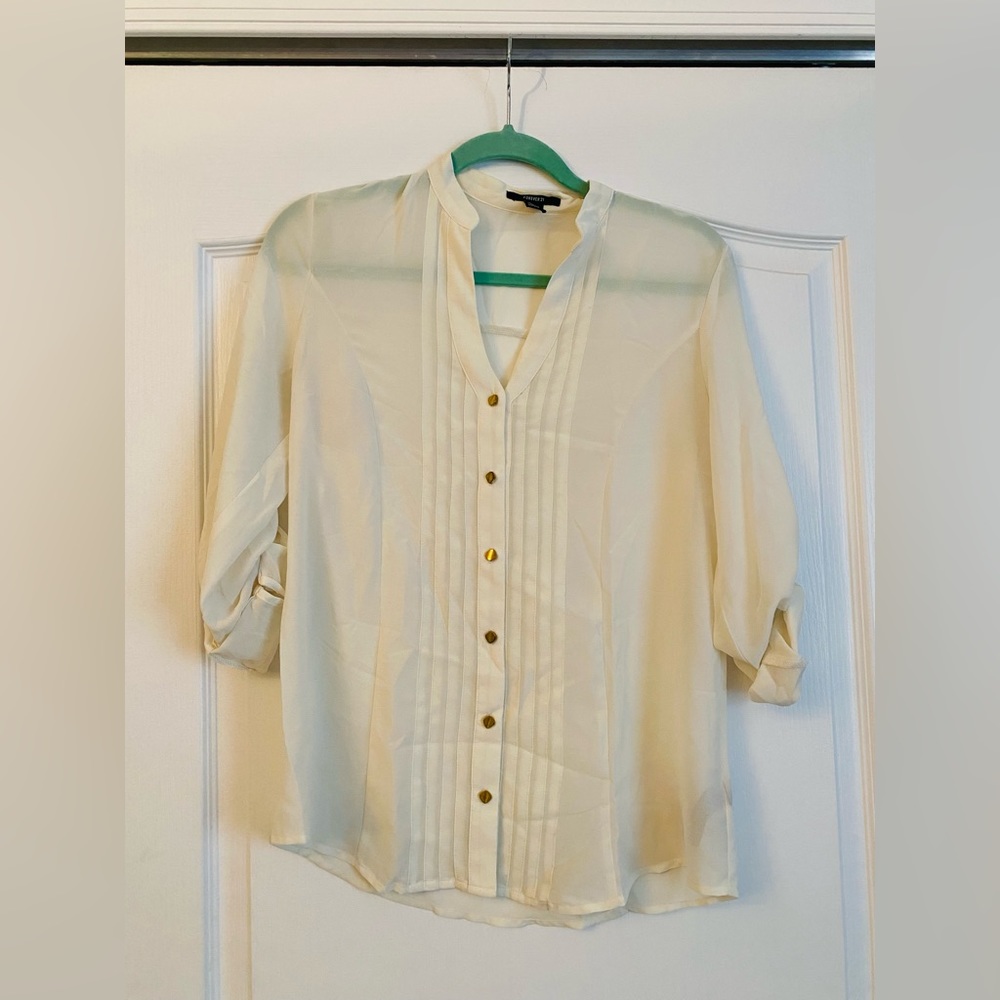 Forever 21 non collared button down women’s size S